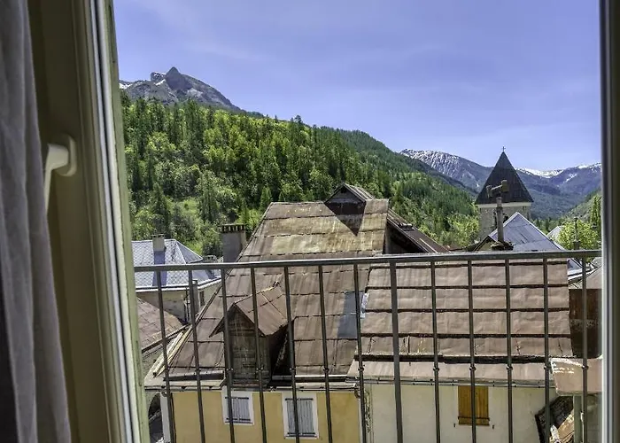 Отель Pascal Ла-Фу